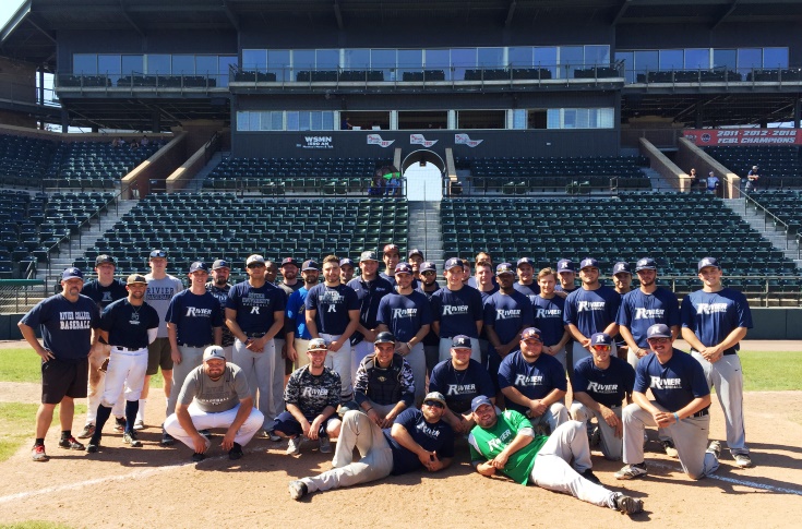 Baseball: Current squad defeats Alumni 7-4 in annual Alumni Game