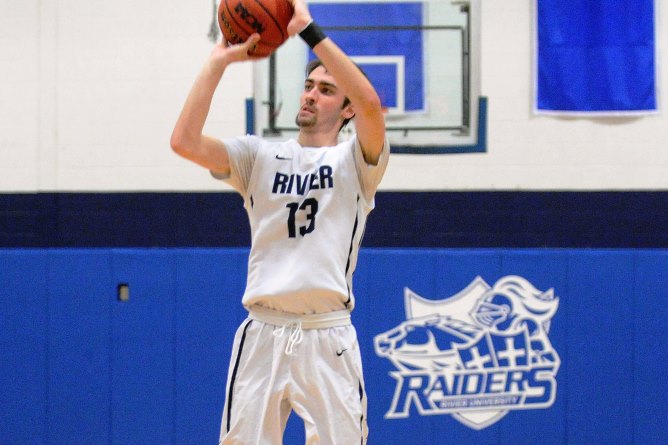 Men's Basketball: Raiders can't outlast Norwich; fall 88-68