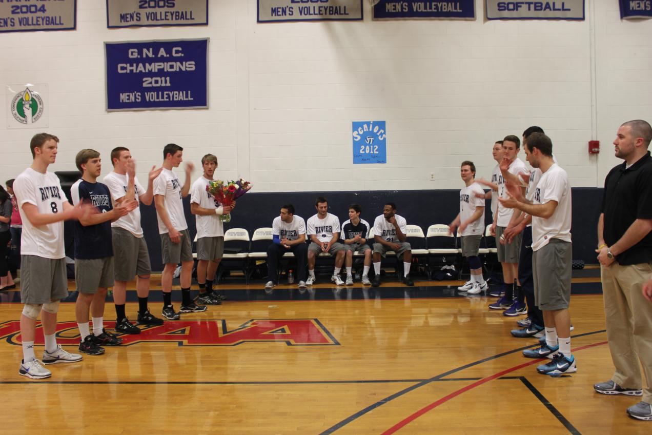 Men's Volleyball takes down JWU in four
