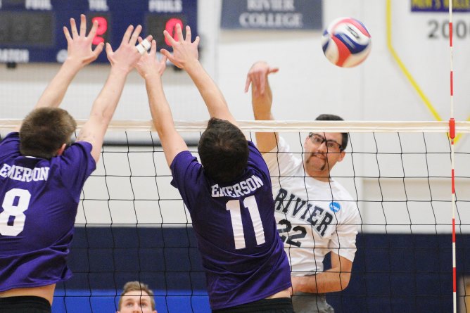 Men's Volleyball suffers first GNAC loss; fall to Lasell 3-1