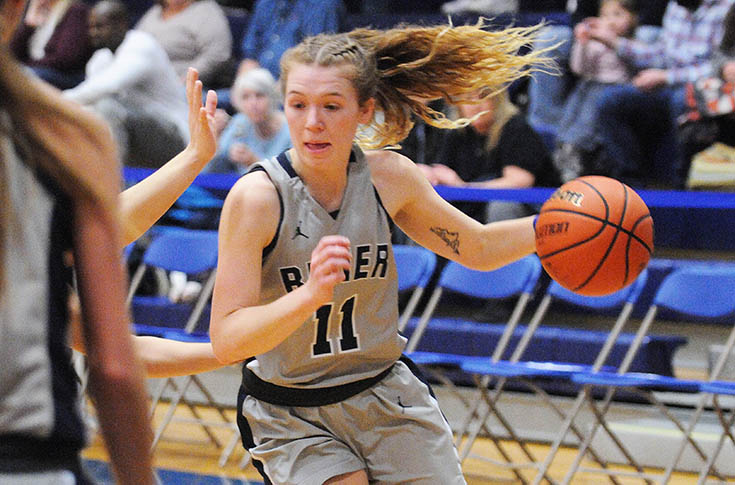 Women's Basketball: Raiders downed by Monks, 105-68