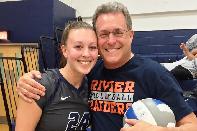 Women's Volleyball blanks Norwich; Silverman records 1,000th career kill