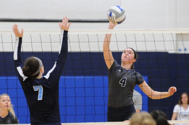 Women's Volleyball: Dunster, Raiders take two from Lasell & Rhode Island College