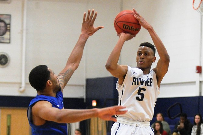 Men's Basketball downed in first half finale by JWU