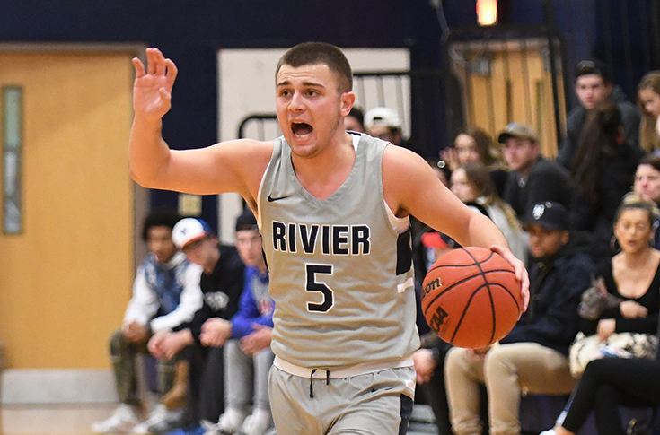 Men's Basketball: Raiders fall short to Regis College in Catholic Colleges Classic