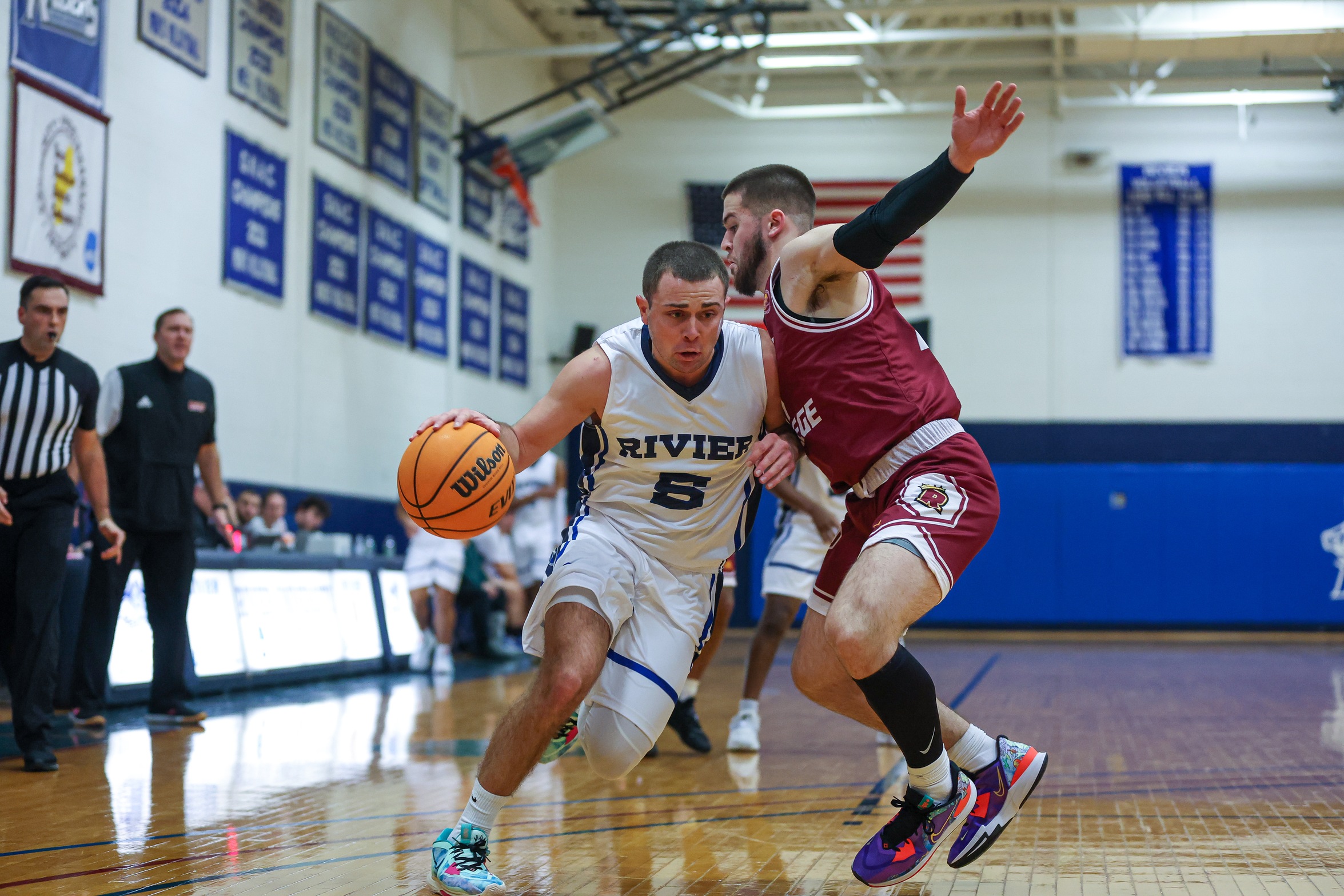 Men’s Basketball Bested by The Chargers