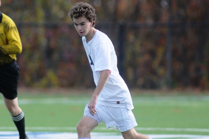 Men's Soccer downed by New England College, 5-2