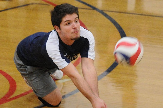 #2 Men's Volleyball falls twice at the Baruch Invitational