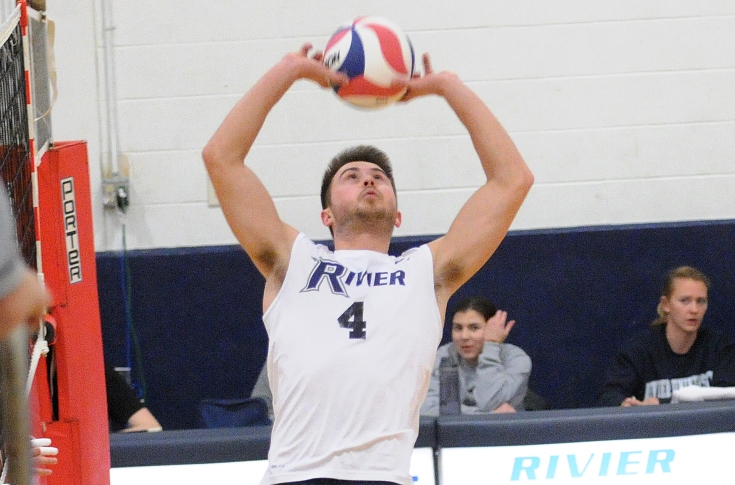 Men's Volleyball: Raiders sweep #11 Wentworth