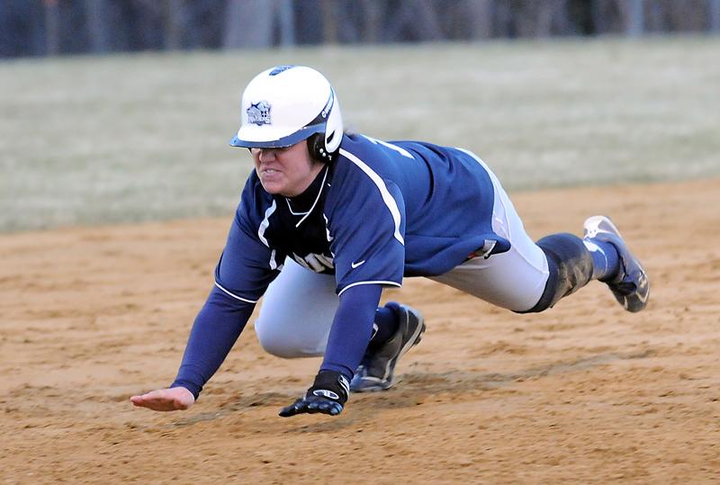 Raiders Comes From Behind to Sweep Pine Manor