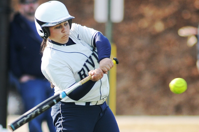 Softball doubled up by Johnson & Wales in GNAC doubleheader