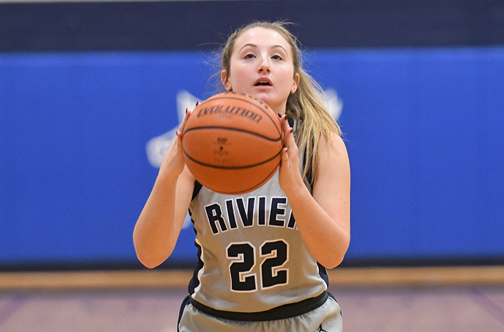 Women's Basketball: Raiders downed by Elms College, 86-68