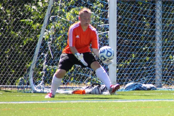 Women's Soccer tripped up by Curry College