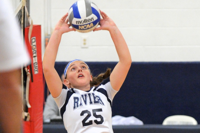Women's Volleyball earns non-conference win at Southern Maine