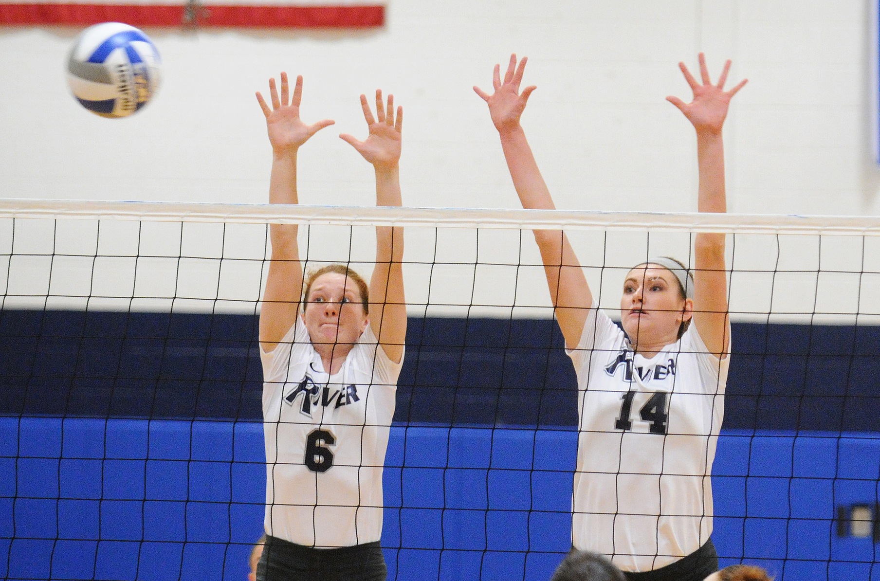 Women's Volleyball: Macken, Collins guide Raiders to 3-0 win over UNE