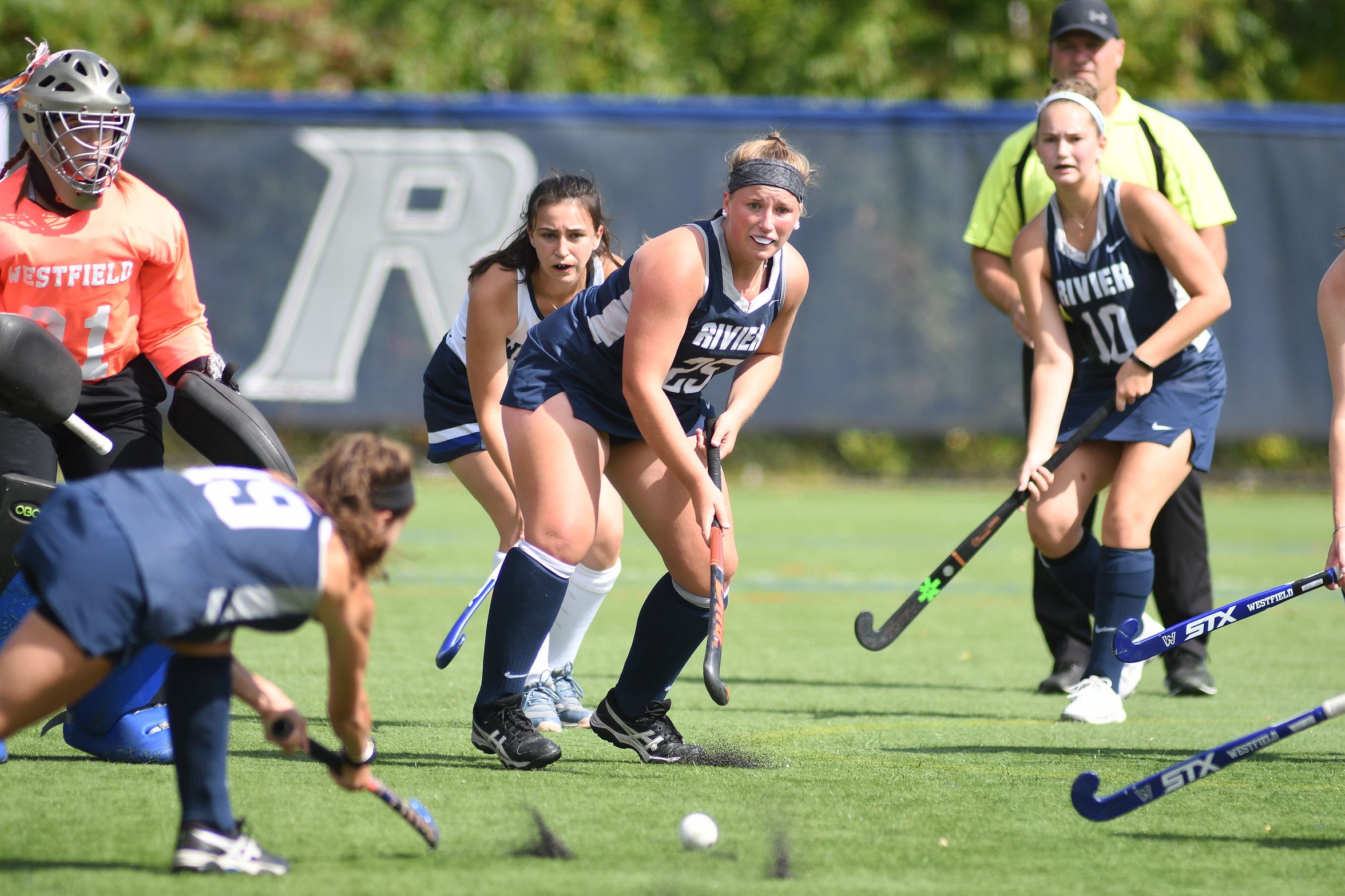 Field Hockey Takes Down Fitchburg State