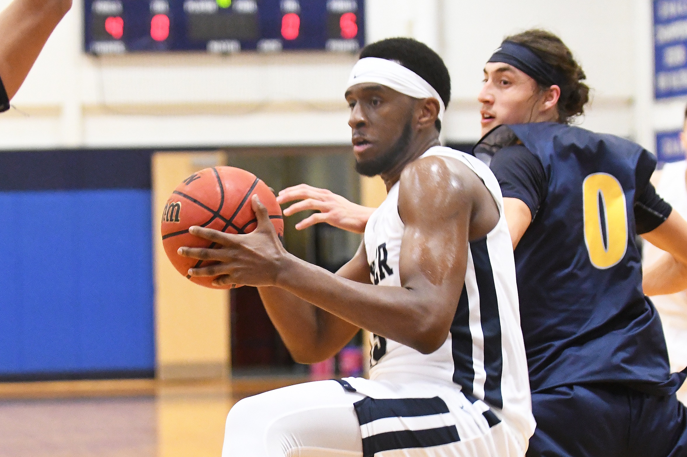 Men’s Basketball Falls in First Round to Norwich 65-63