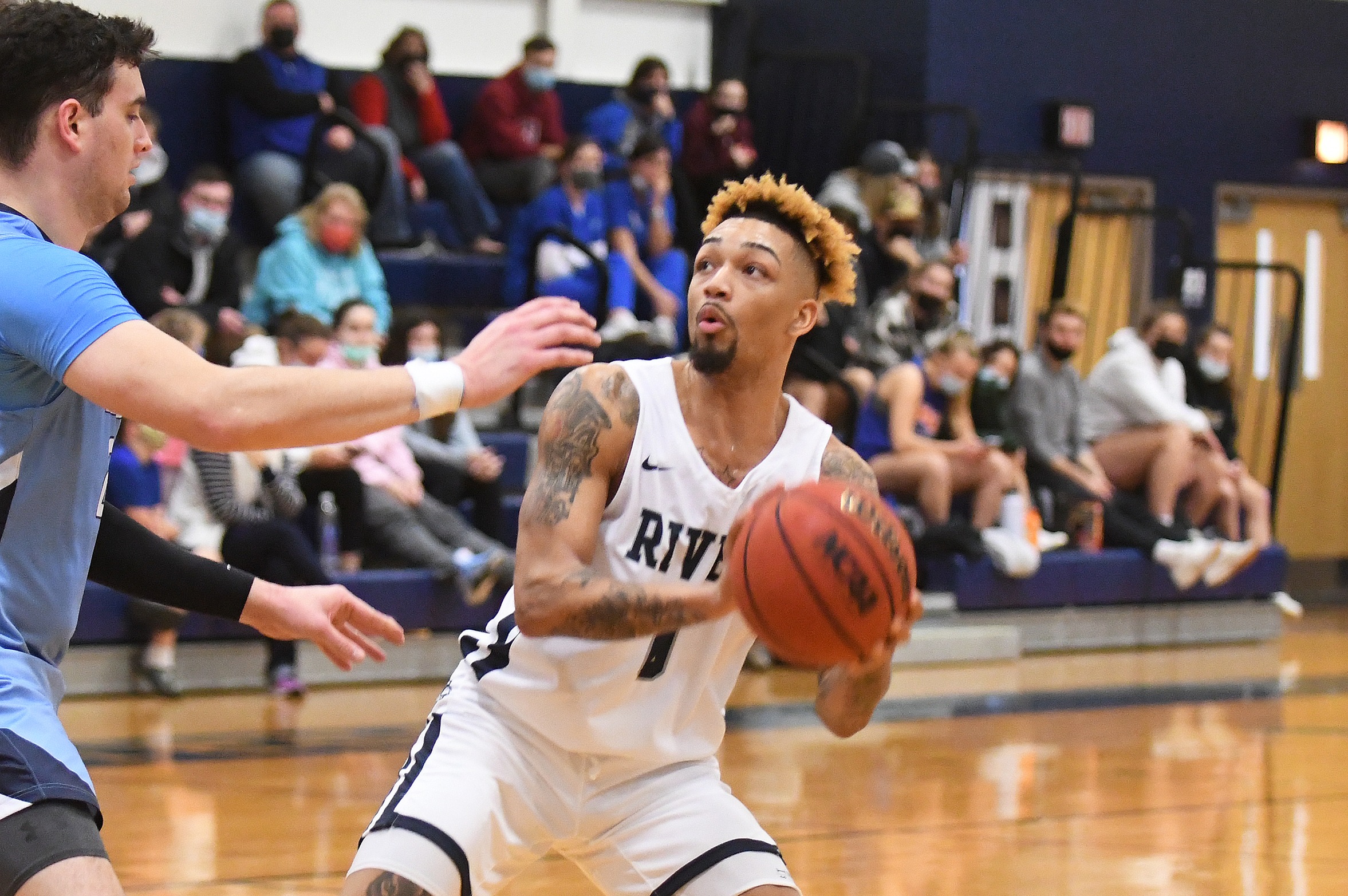 Men’s Basketball Falls in Overtime to Anna Maria