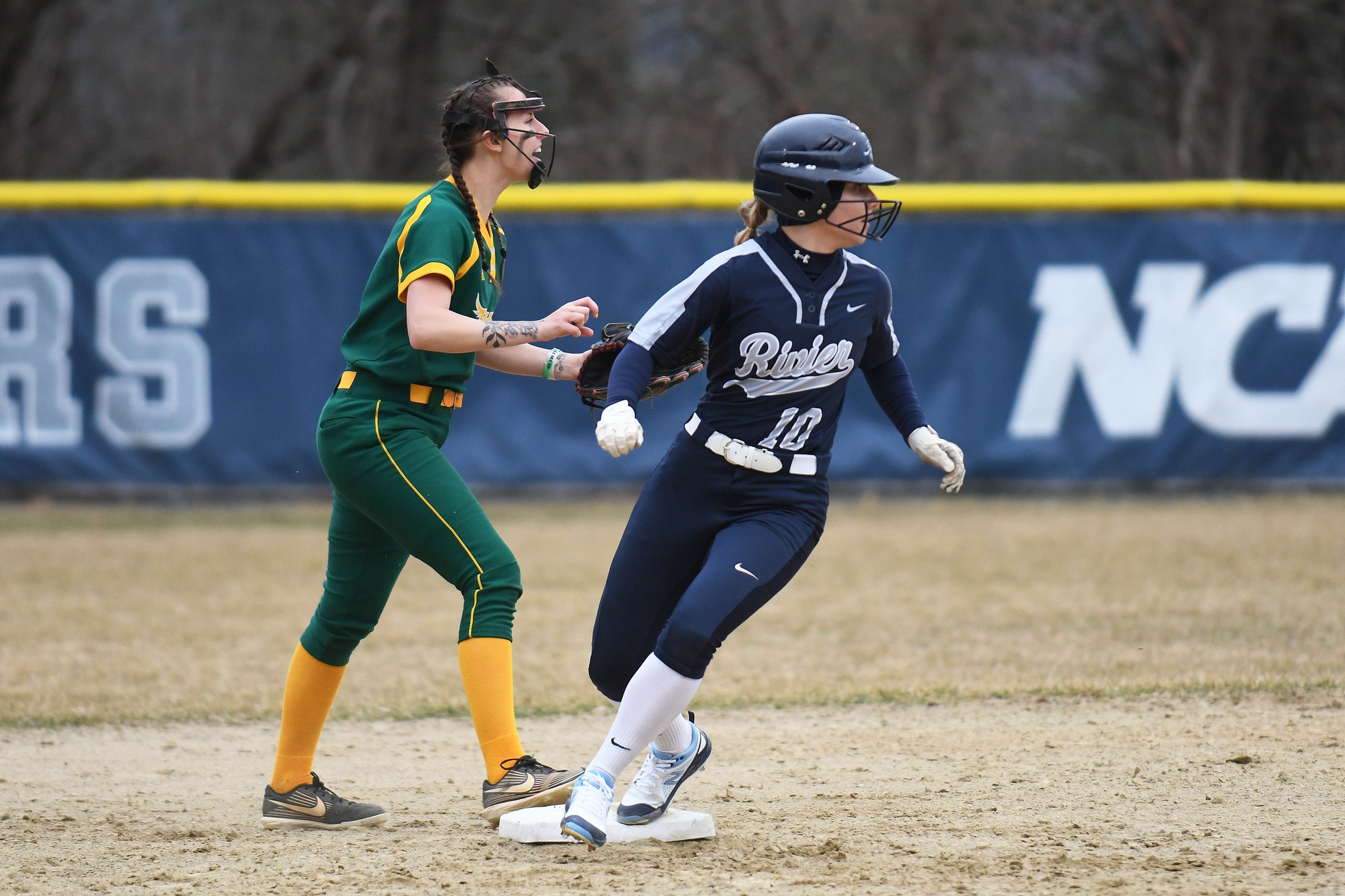 Softball Drops a Pair to Lasell