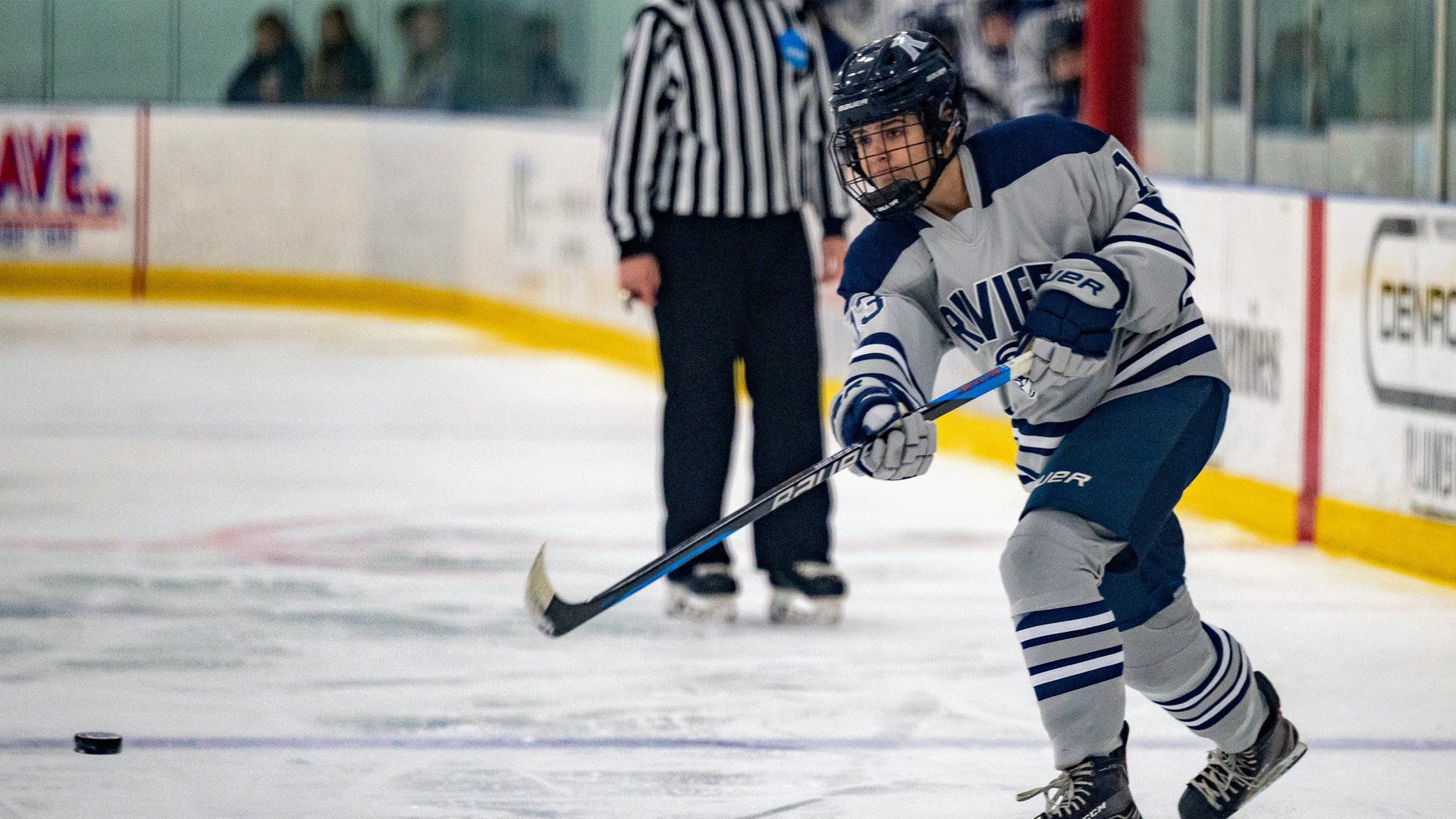 Women’s Ice Hockey Ties with Worcester St.